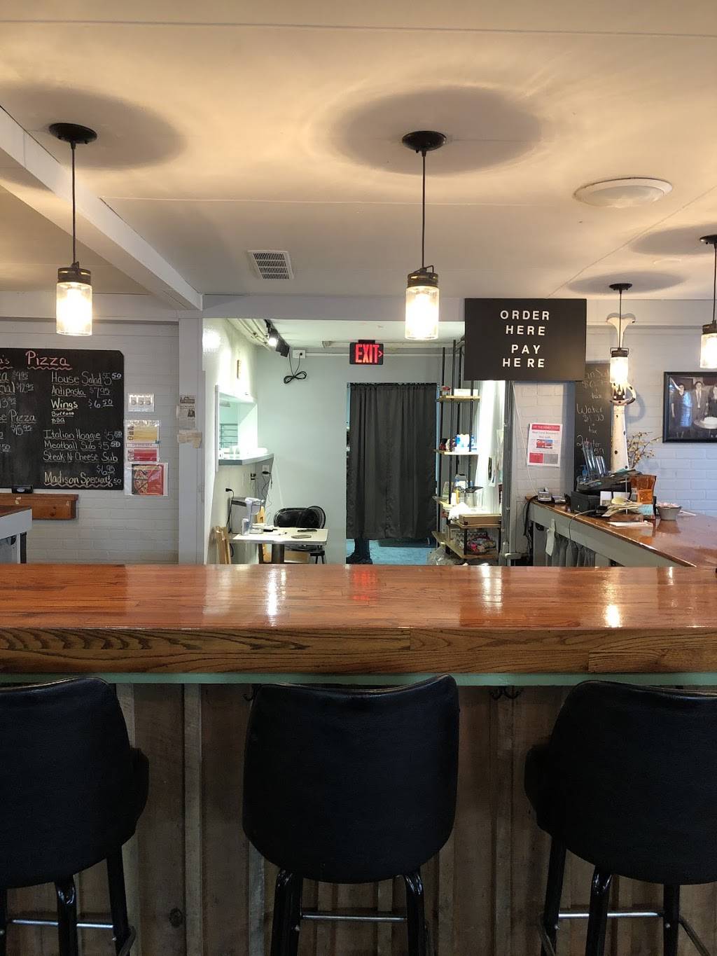 Nonas Pizza | restaurant | 110 S Main St, Accident, MD 21520, USA | 3017551800 OR +1 301-755-1800