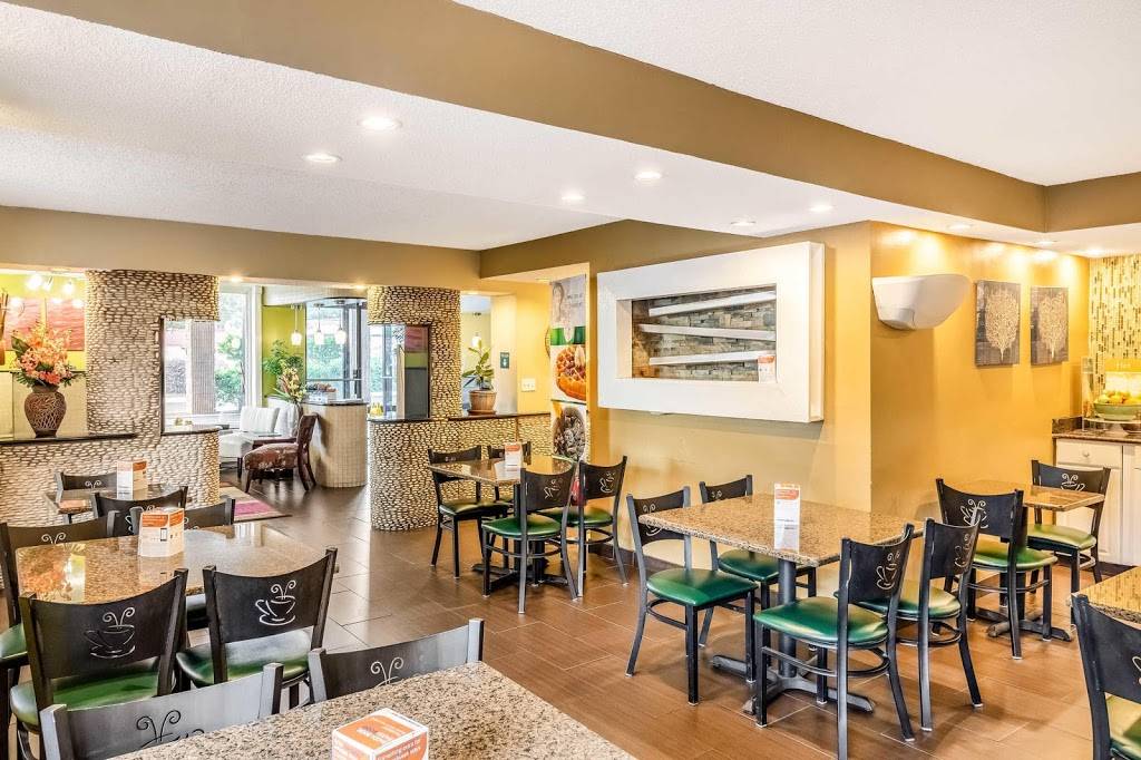 Quality Inn | restaurant | 4926 Market St, Wilmington, NC 28405, USA | 9107918850 OR +1 910-791-8850