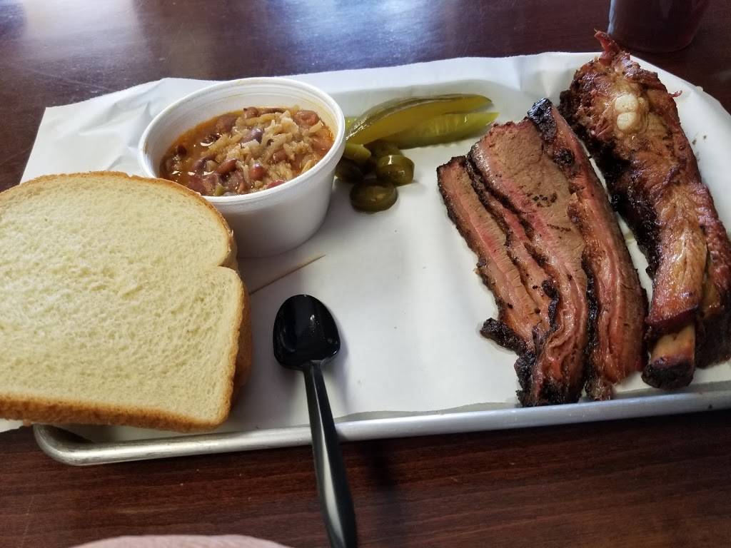 El Monte BBQ | restaurant | 6526 Bandera Rd, San Antonio, TX 78238, USA | 2102671356 OR +1 210-267-1356