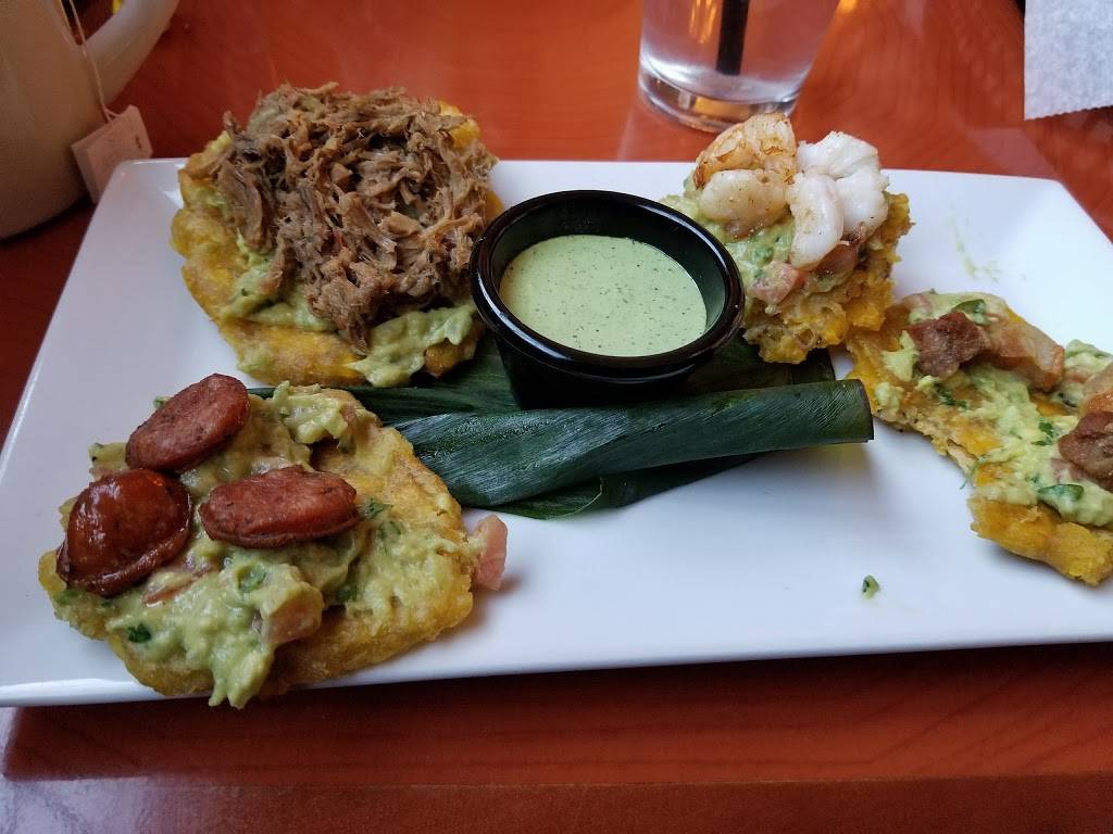 La Casona Restaurant | restaurant | 768 Broad St, Central Falls, RI 02863, USA | 4017270002 OR +1 401-727-0002