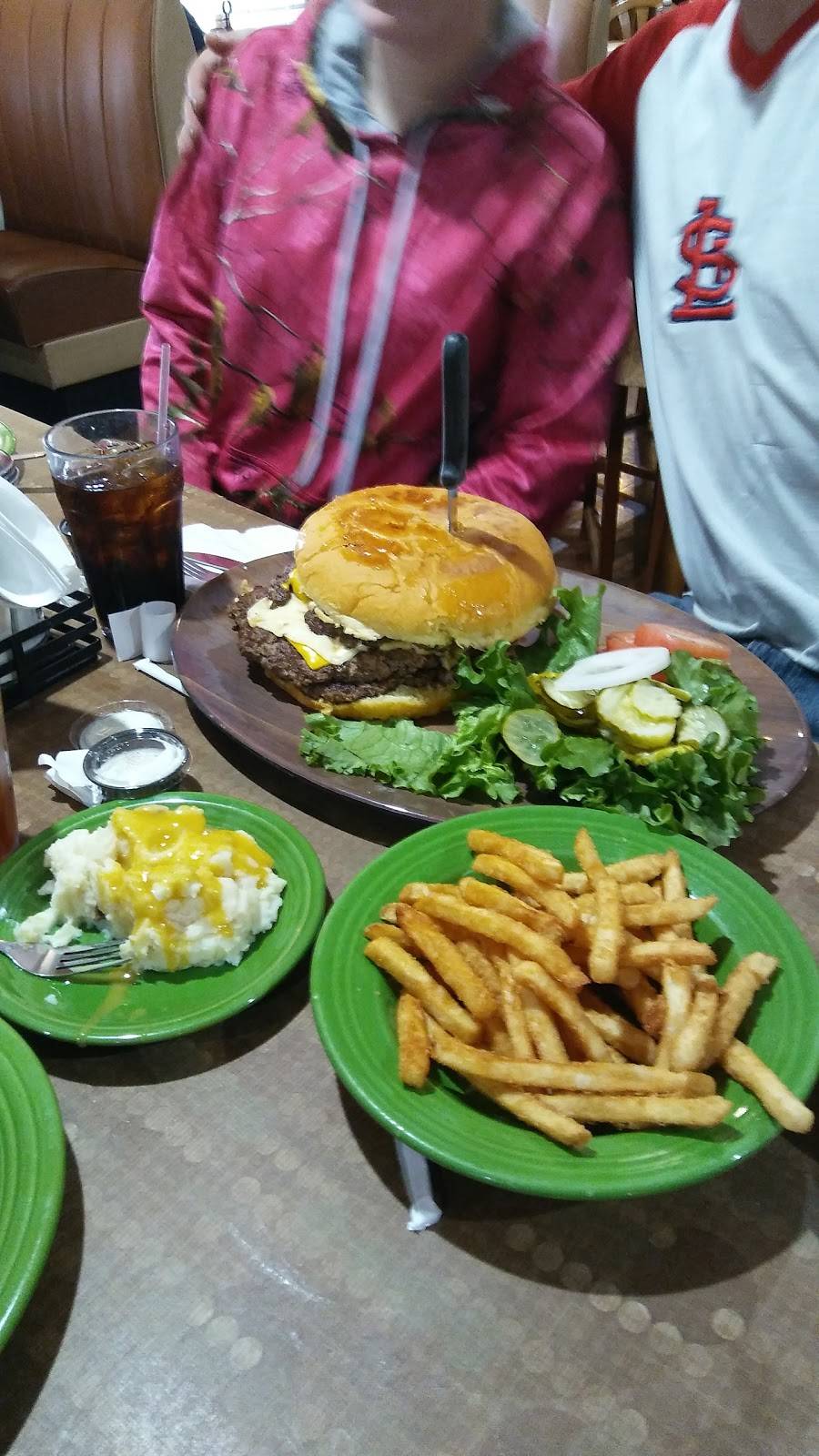 Uncle Linnys Restaurant | restaurant | 4112 E Pontoon Rd, Granite City, IL 62040, USA | 6187973333 OR +1 618-797-3333