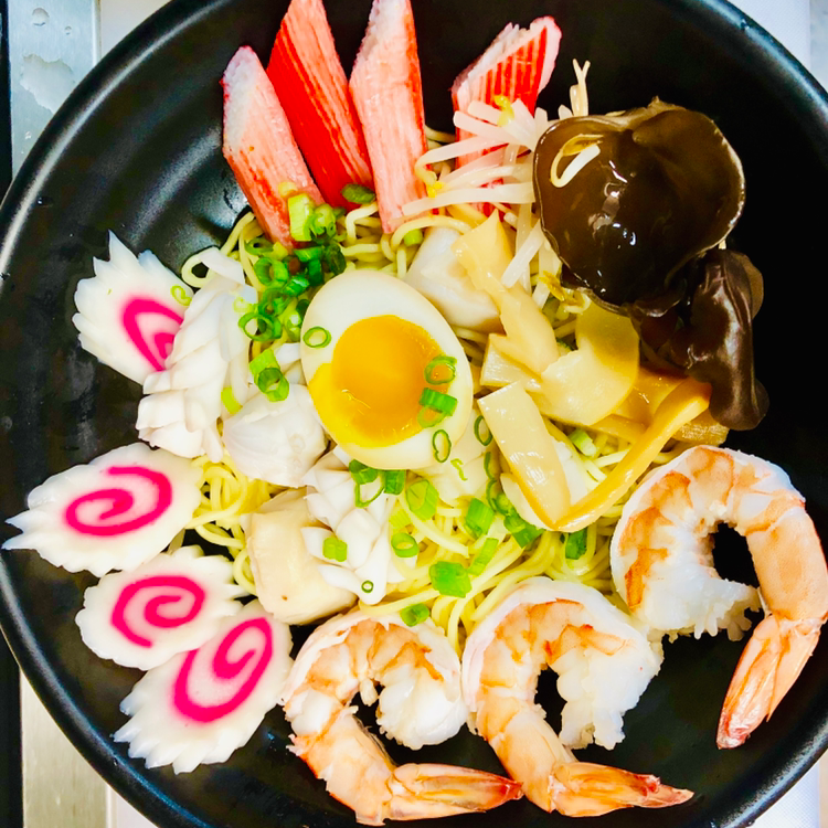 Fuki Asian Fusion & Sushi | restaurant | 2010 W 9th Ave, Oshkosh, WI 54904, USA | 9203854478 OR +1 920-385-4478