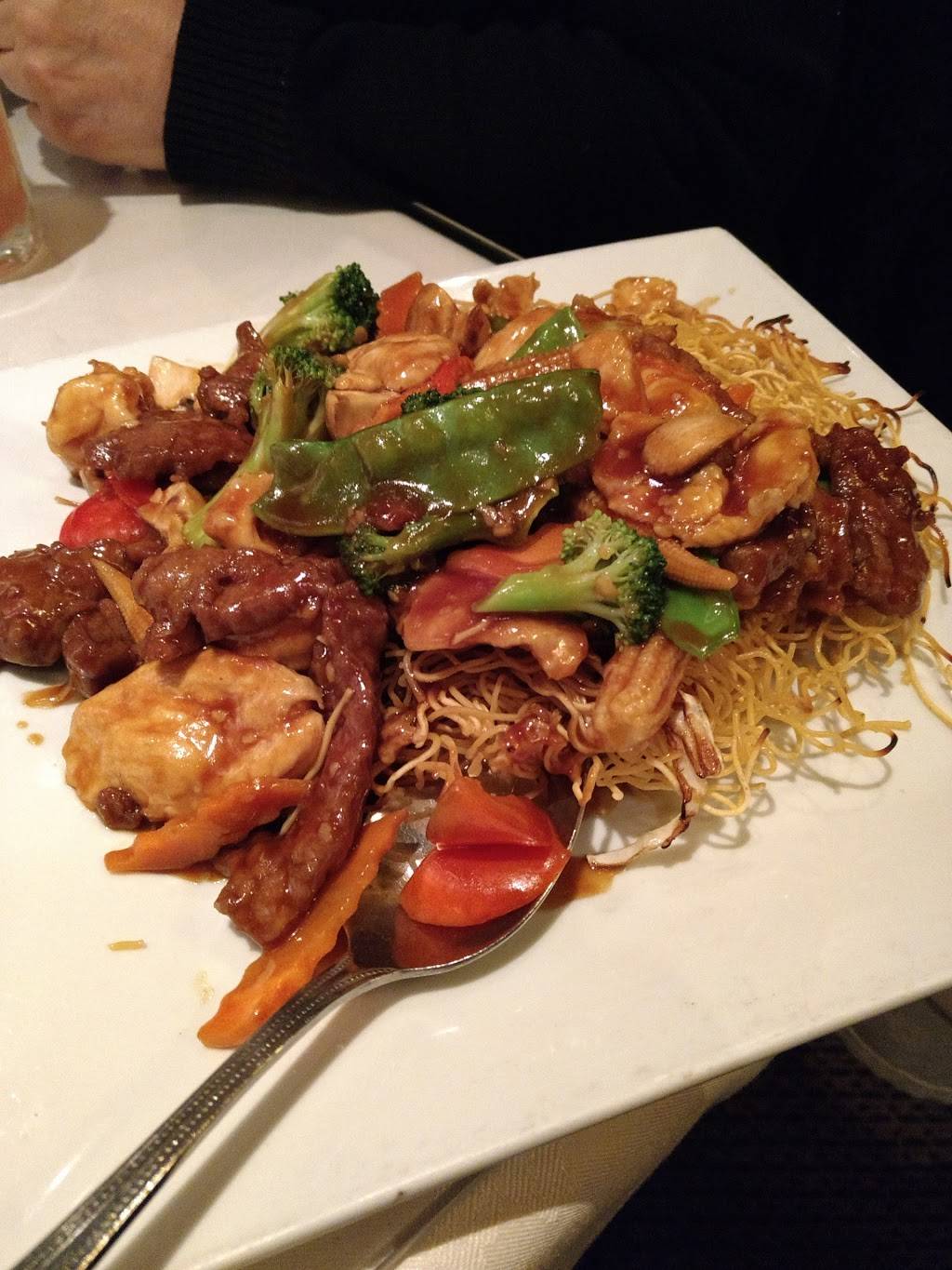 Old Peking Restaurant | restaurant | 2952 Chain Bridge Rd C, Oakton, VA 22124, USA | 7032559444 OR +1 703-255-9444