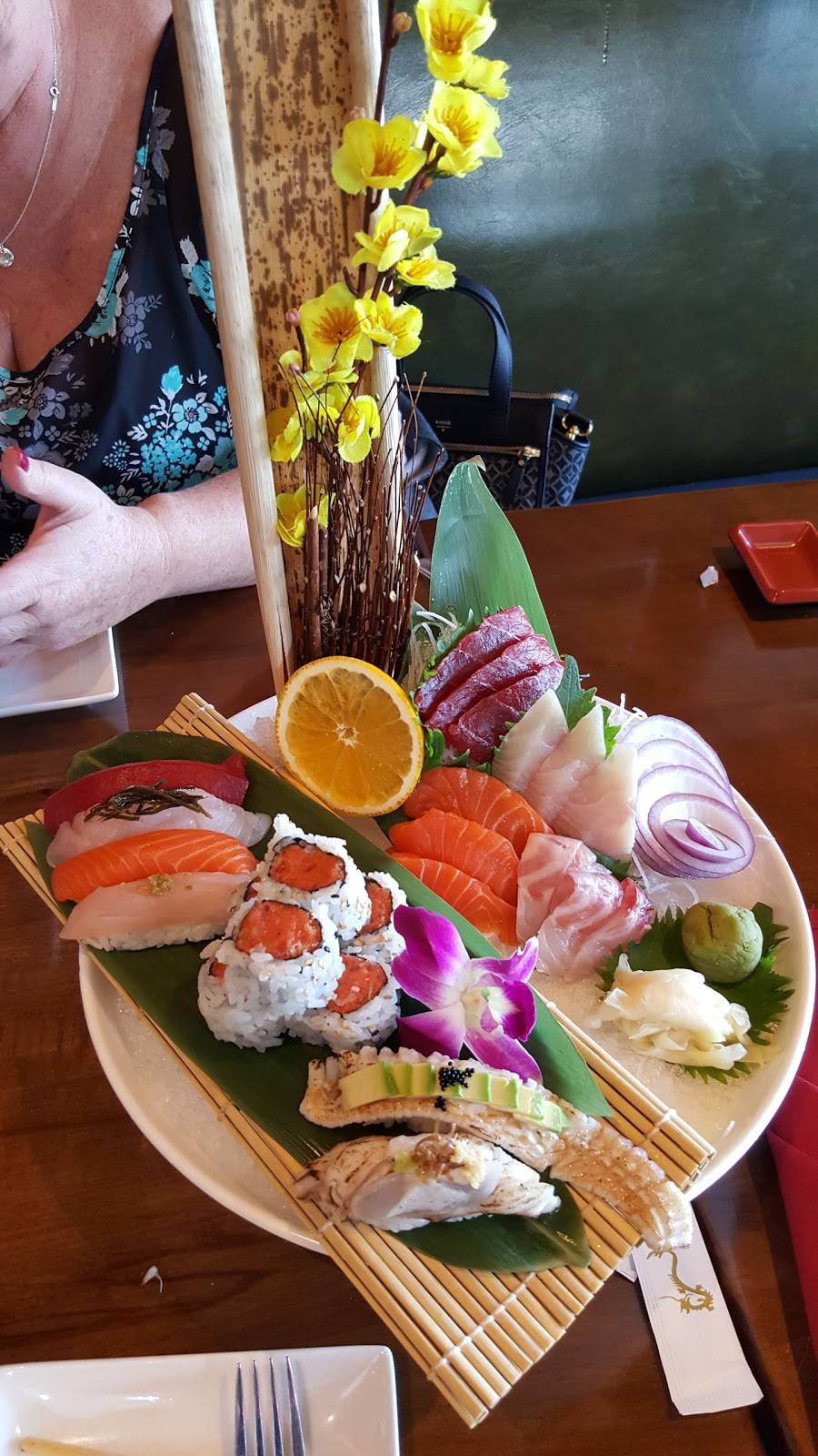 Frenasia | restaurant | 163-35 Cross Bay Blvd, Howard Beach, NY 11414, USA | 7183227690 OR +1 718-322-7690