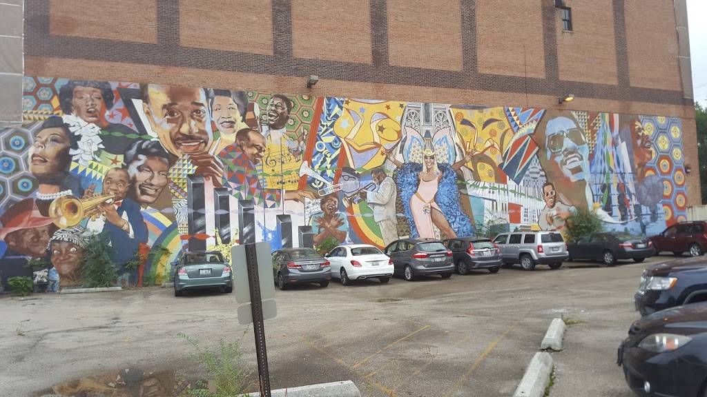 Maxwell Street Grill | restaurant | 7901 S South Chicago Ave, Chicago, IL 60617, USA | 7737683976 OR +1 773-768-3976