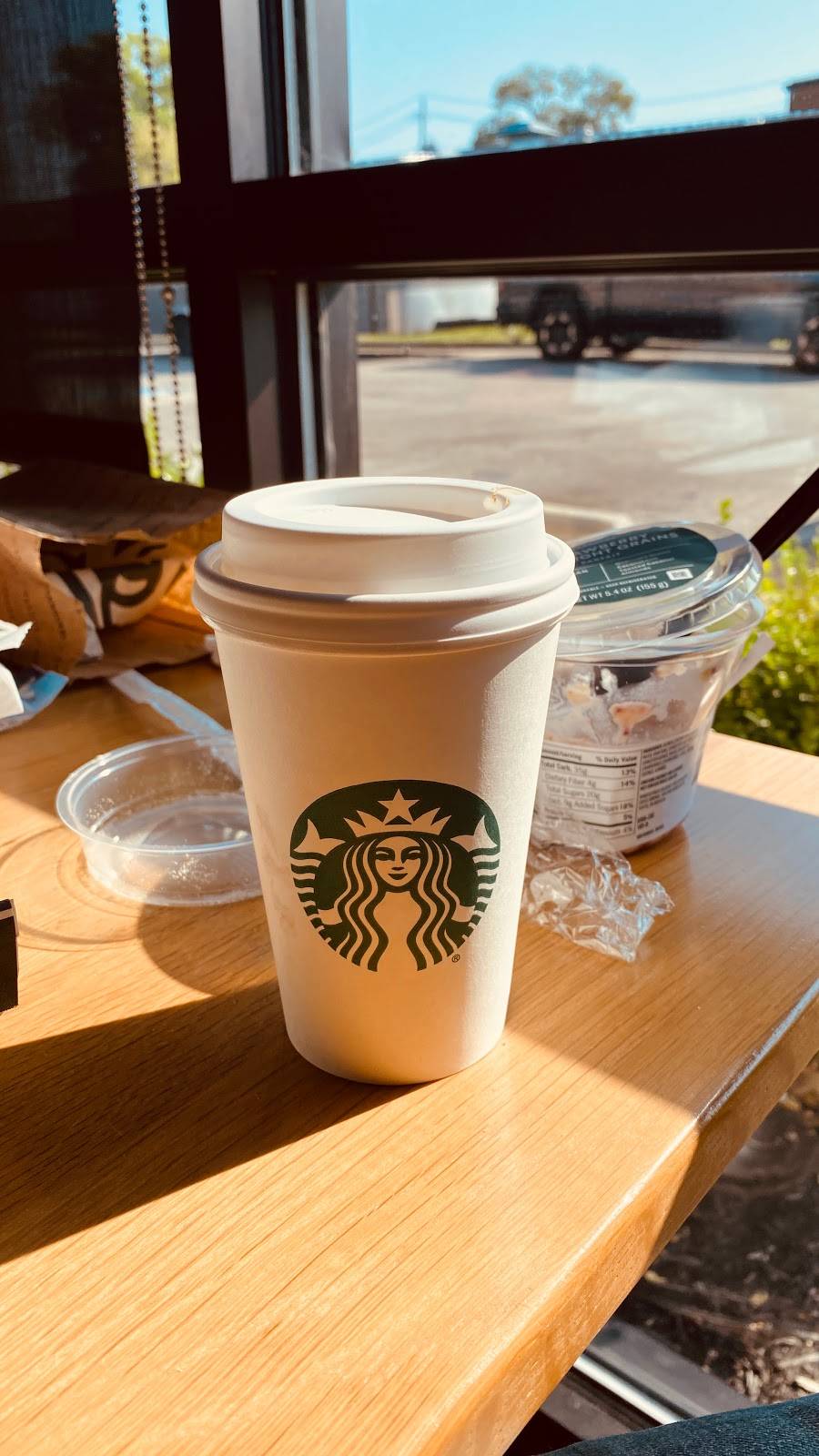 Starbucks | cafe | 27178 Lorain Rd, North Olmsted, OH 44070, USA | 4407777020 OR +1 440-777-7020