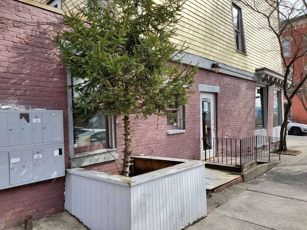 Betty Boops Diner | restaurant | 115 Philip St, Albany, NY 12202, USA | 5183644455 OR +1 518-364-4455