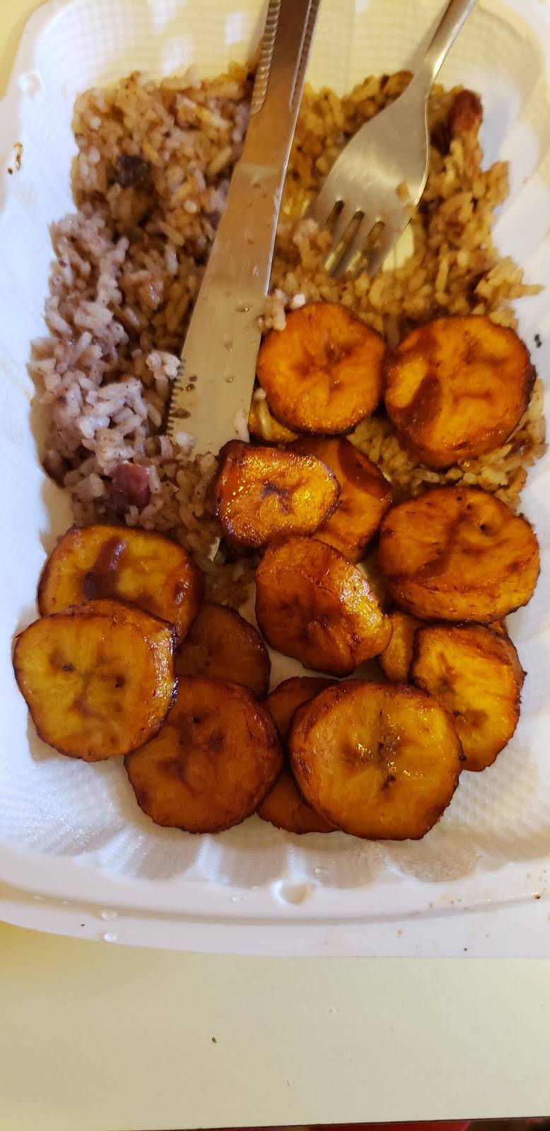 Jamrock | restaurant | 5812 E Burnside St, Portland, OR 97215, USA | 5033549100 OR +1 503-354-9100