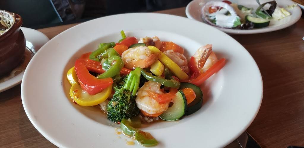 Tap & Barrel Grill | restaurant | 50055 Van Dyke Ave, Shelby Charter Twp, MI 48317, USA | 5867266060 OR +1 586-726-6060