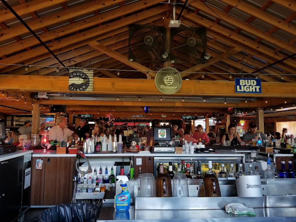 Steeles Dive | restaurant | 4187 W Main St, Tupelo, MS 38801, USA | 6622054345 OR +1 662-205-4345