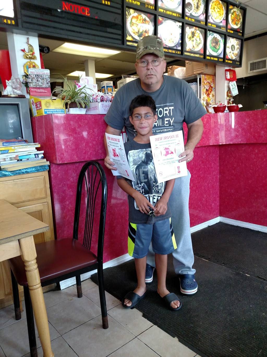 New Moon Chinese Restaurant | restaurant | 437 Watertown Ave, Waterbury, CT 06708, USA | 2037567066 OR +1 203-756-7066