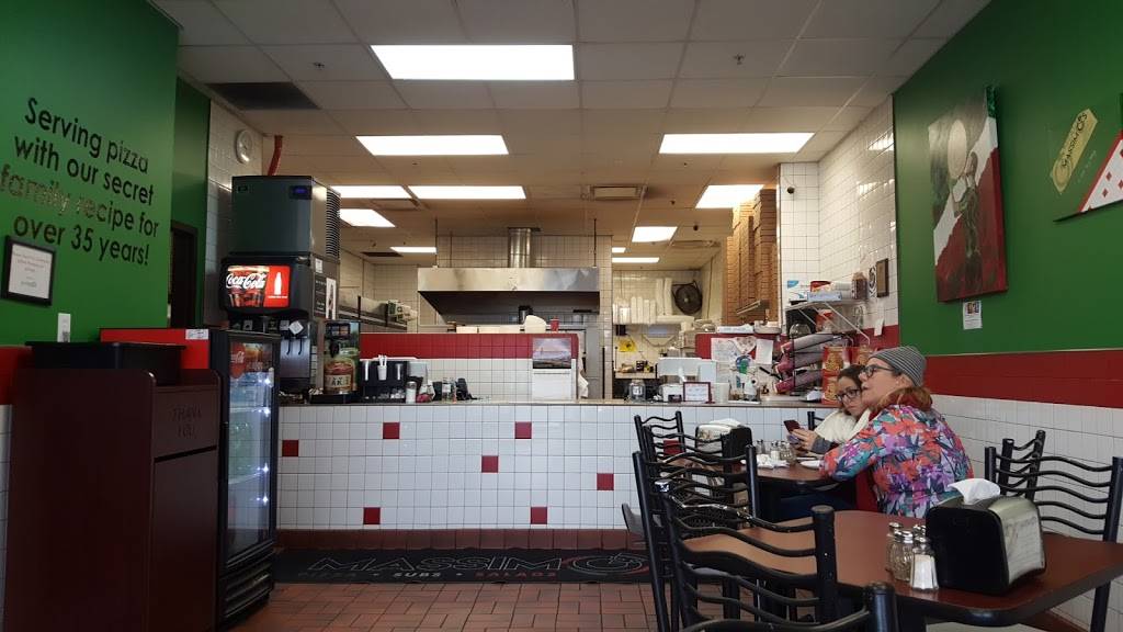 Massimos Pizza Subs and Salads | restaurant | 6146 US-41, Apollo Beach, FL 33572, USA | 8133313919 OR +1 813-331-3919