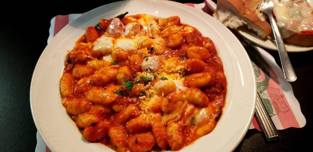 Bella Capri Restaurant & Grill | restaurant | 6 College Park Ln #7, Georgetown, DE 19947, USA | 3028550300 OR +1 302-855-0300