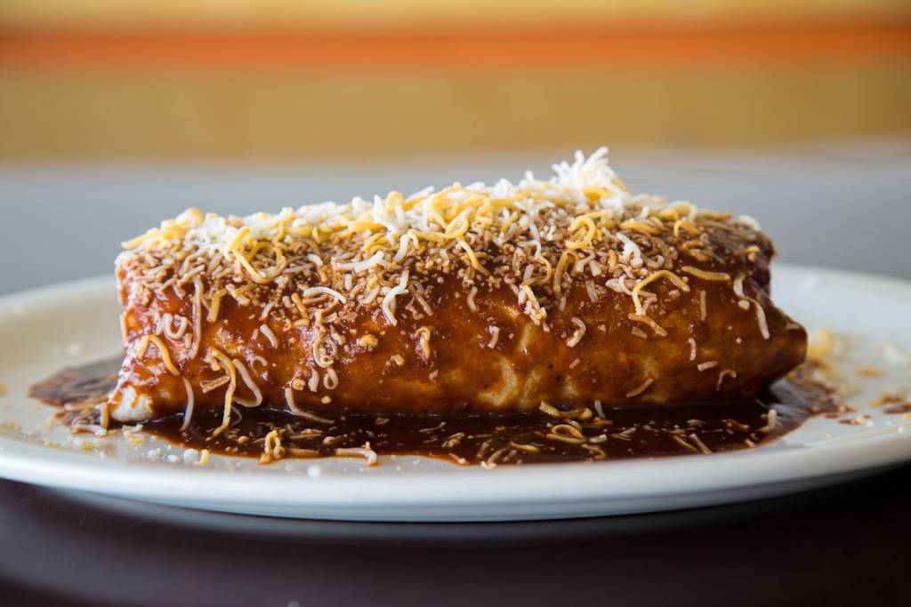 Normas Casa De Tacos | restaurant | 8051 Market St #7, Youngstown, OH 44512, USA | 3309657461 OR +1 330-965-7461