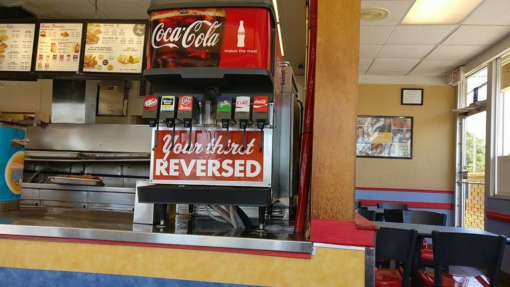 Churchs Chicken | restaurant | 3344 Lackland Rd, Fort Worth, TX 76116, USA | 8177326091 OR +1 817-732-6091