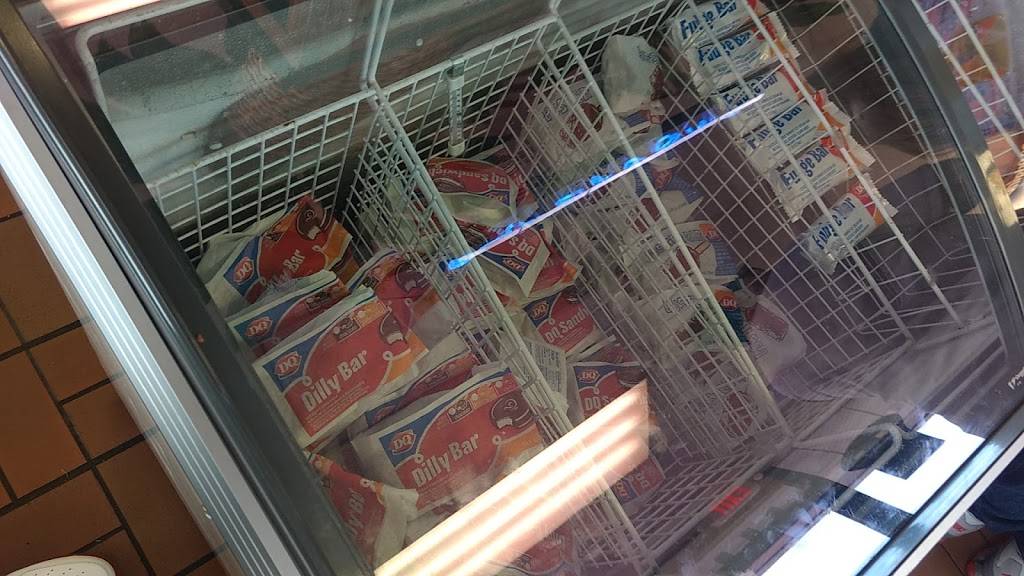 Dairy Queen | restaurant | 308 S. Interstate Highway 45, Ferris, TX 75125, USA | 9725442226 OR +1 972-544-2226