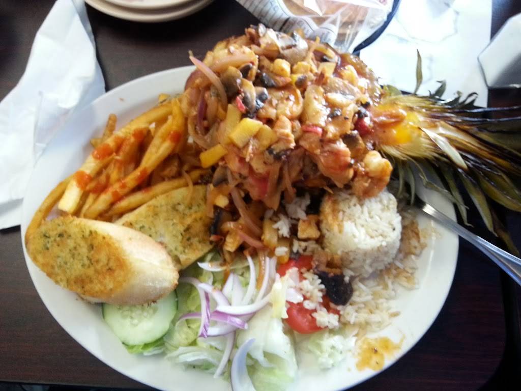 El Puerto Restaurant | restaurant | 3018 W 47th St, Chicago, IL 60632, USA | 7739400293 OR +1 773-940-0293