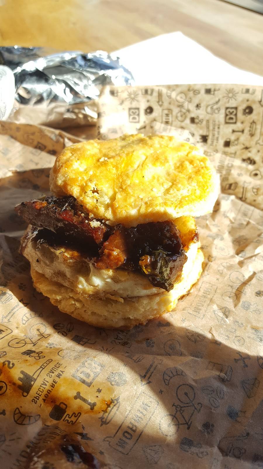 Division 3 Hollywood | cafe | 5907 Hollywood Blvd, Los Angeles, CA 90028, USA | 3237450007 OR +1 323-745-0007