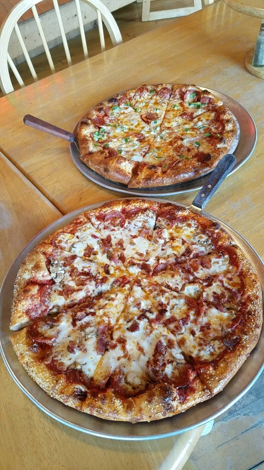 Pizza Place | meal delivery | 7237 Newberry Ave, Newberry, MI 49868, USA | 9062935551 OR +1 906-293-5551