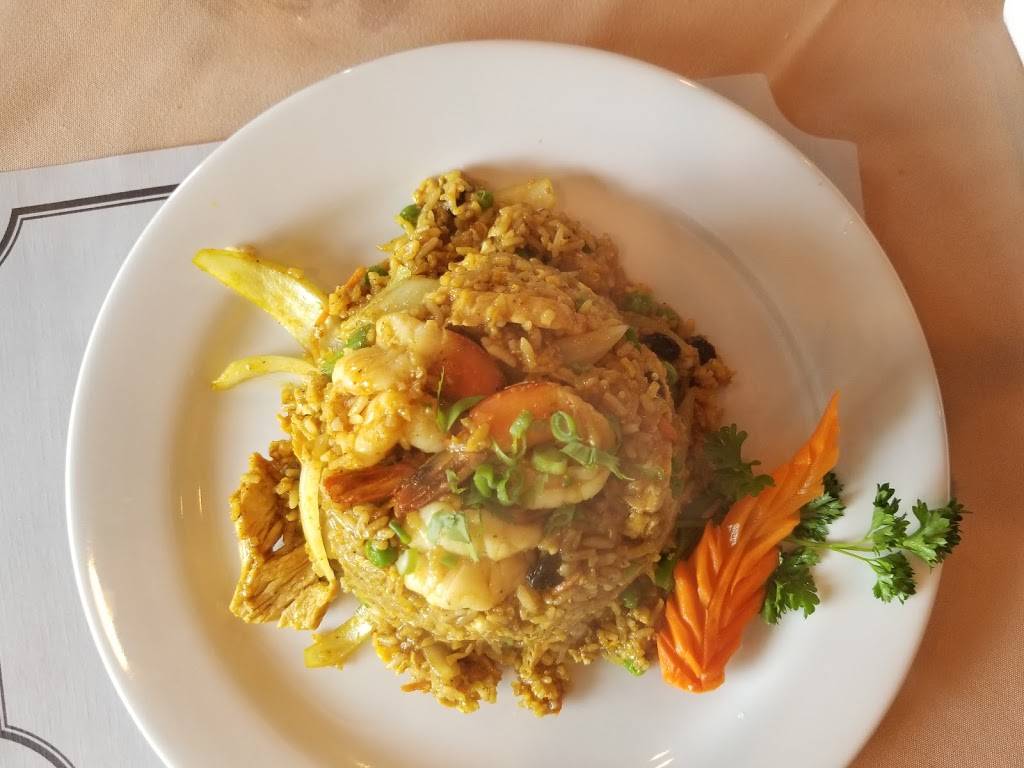 Royal Bistro Thai Asian Fusion Restaurant | restaurant | 6365 Spalding Dr suite a, Peachtree Corners, GA 30092, USA | 8286359745 OR +1 828-635-9745