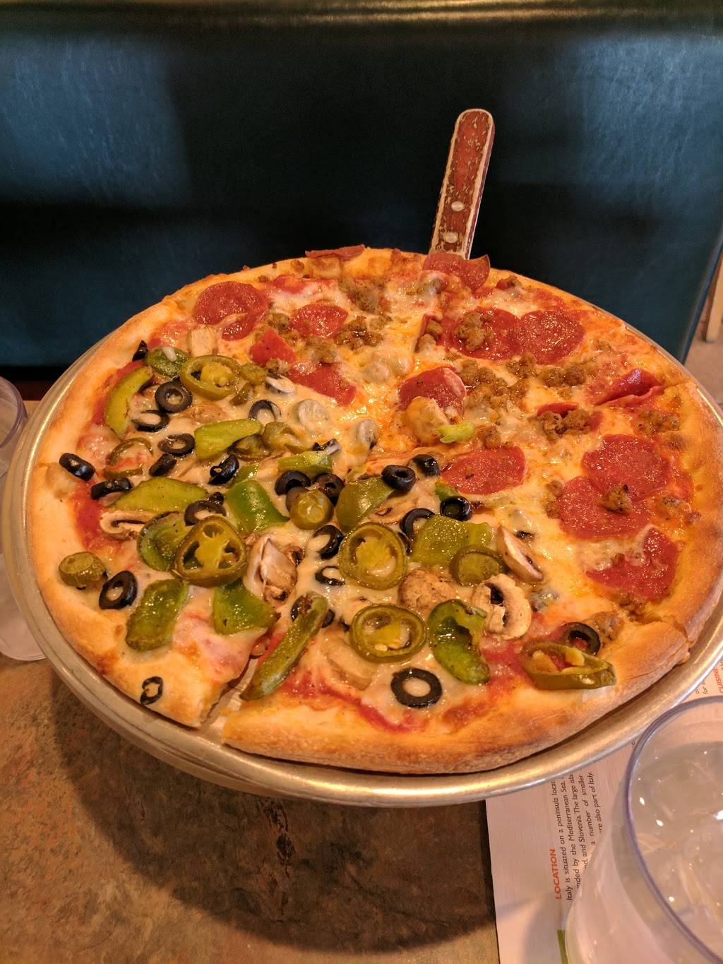 Baris Pasta & Pizza | restaurant | 1501 Pecan St #100, Pflugerville, TX 78660, USA | 5129898900 OR +1 512-989-8900