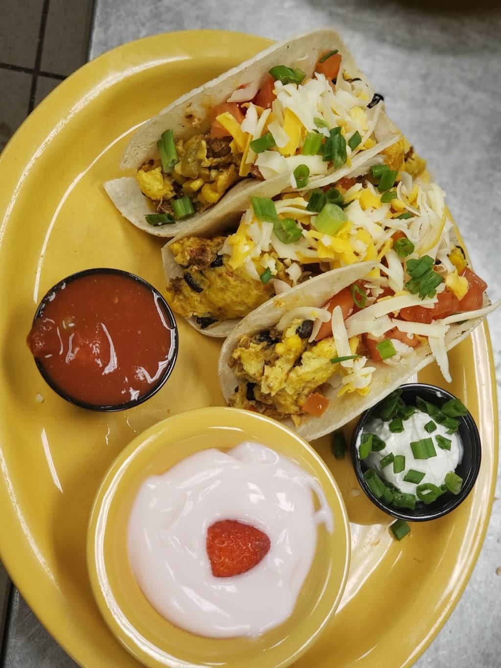 Scramblers | restaurant | 9570 Mentor Ave, Mentor, OH 44060, USA | 4403506272 OR +1 440-350-6272