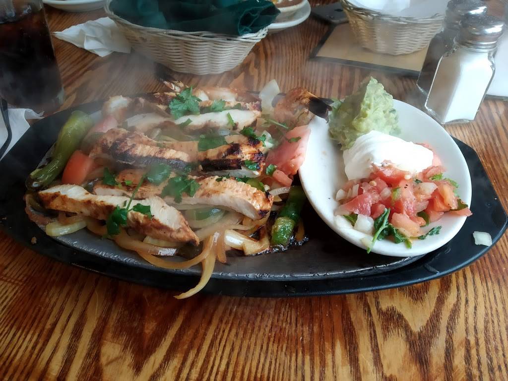 Los Cuates | restaurant | 1564 Wisconsin Ave NW, Washington, DC 20007, USA | 2029657009 OR +1 202-965-7009