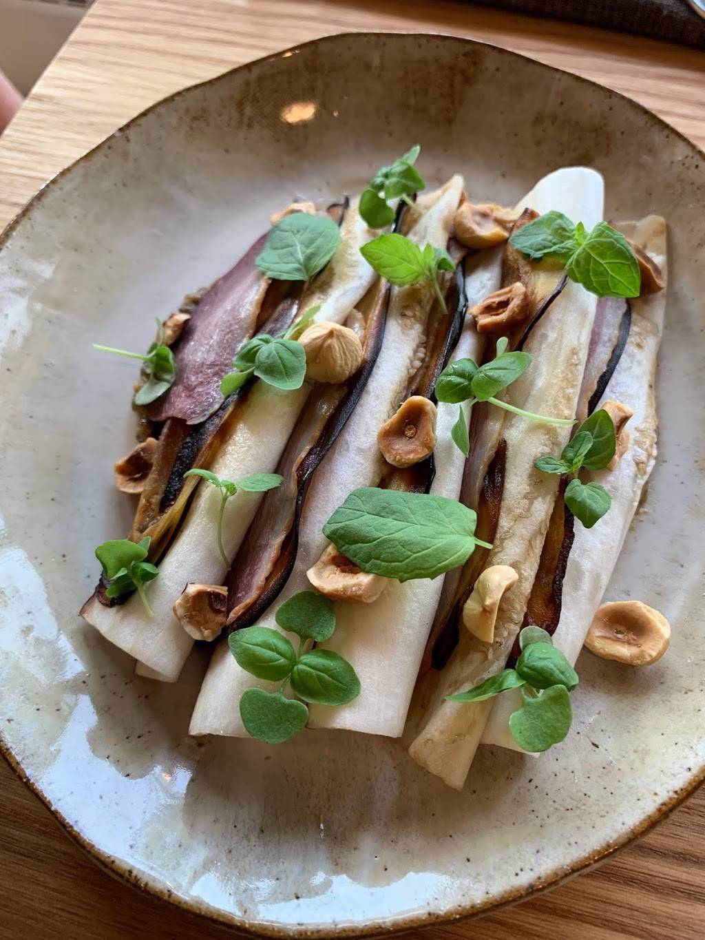 La Bonne Étoile | restaurant | 160 Rue Saint-Paul, Québec, QC G1K 3W1, Canada | 4186944448 OR +1 418-694-4448