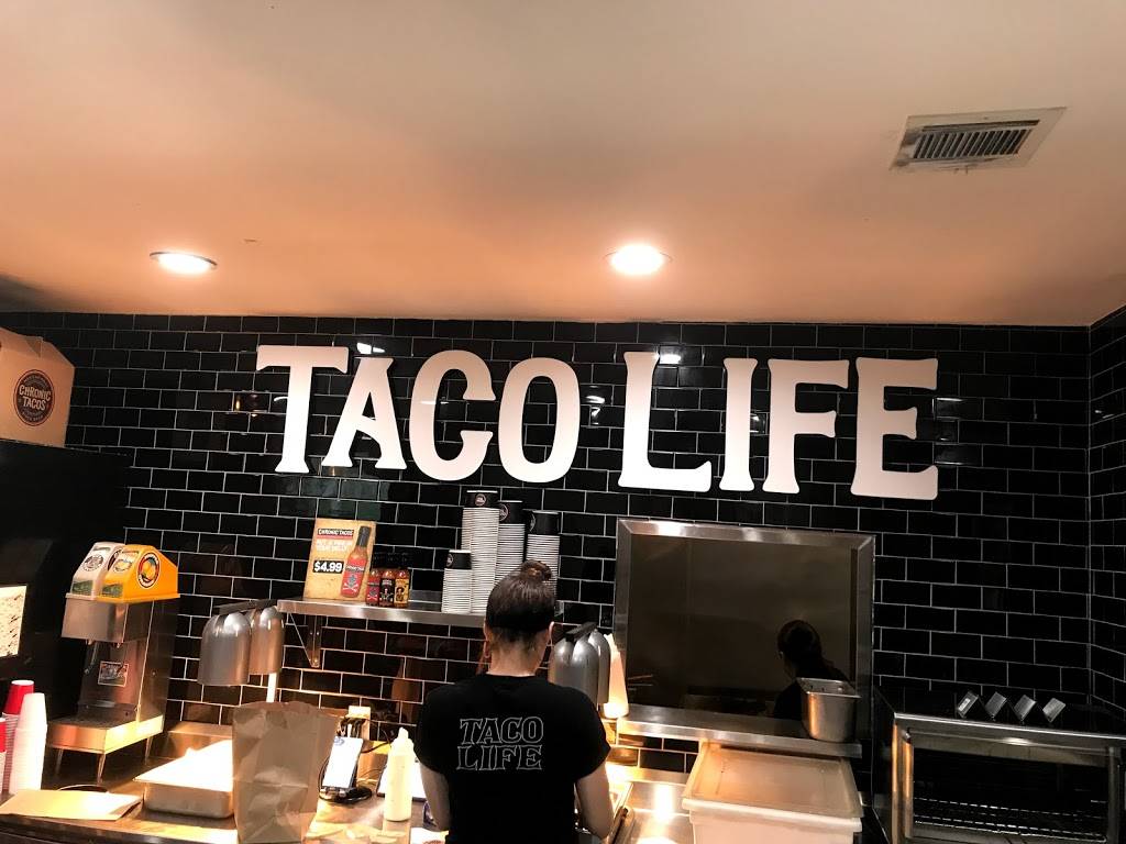 Chronic Tacos | restaurant | 116 Palm Ave, Burbank, CA 91502, USA | 7472299016 OR +1 747-229-9016