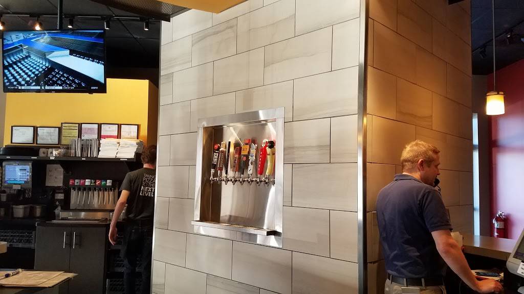 Deweys Pizza | meal takeaway | 3615 W 95th St, Overland Park, KS 66206, USA | 9132575311 OR +1 913-257-5311