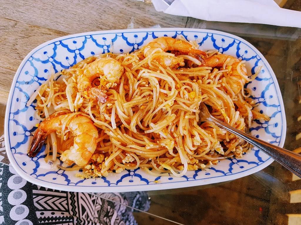 Chaopaya Thai Restaurant | restaurant | 168 Dunlop St E, Barrie, ON L4M 1B2, Canada | 7057339918 OR +1 705-733-9918