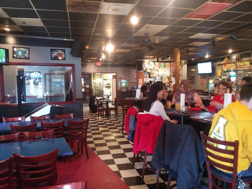 Finnigans Cove Seafood Bar | restaurant | 30 W Water St, Harrisonburg, VA 22801, USA | 5404339874 OR +1 540-433-9874