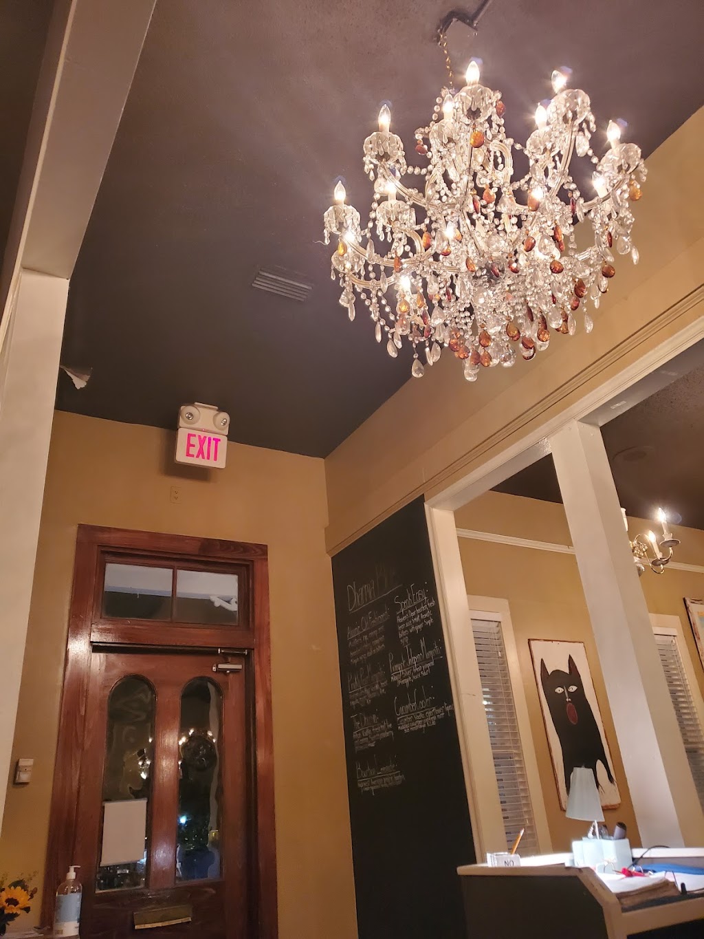 Dharma Blue | restaurant | 300 S Alcaniz St, Pensacola, FL 32502, USA | 8504331275 OR +1 850-433-1275