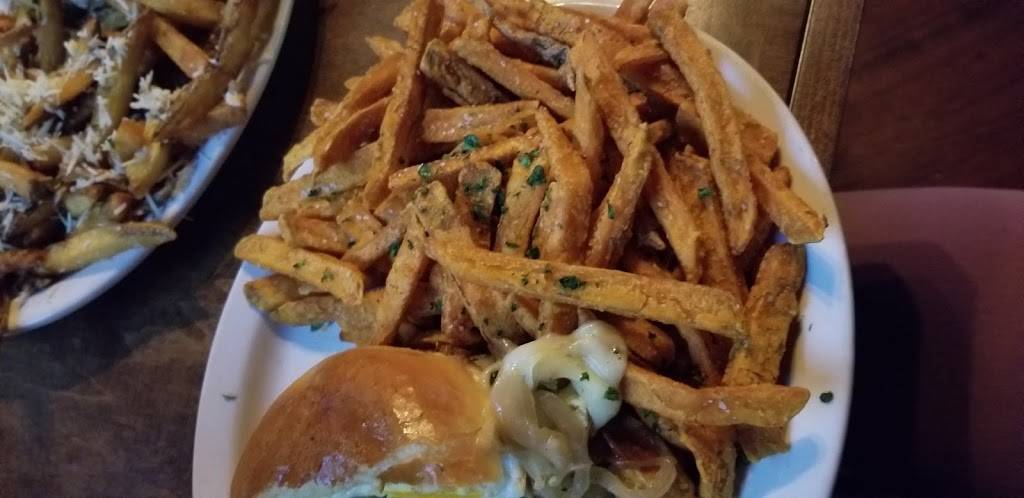 Pub 222 | restaurant | 222 W Main St, St. Charles, IL 60174, USA | 6305844222 OR +1 630-584-4222