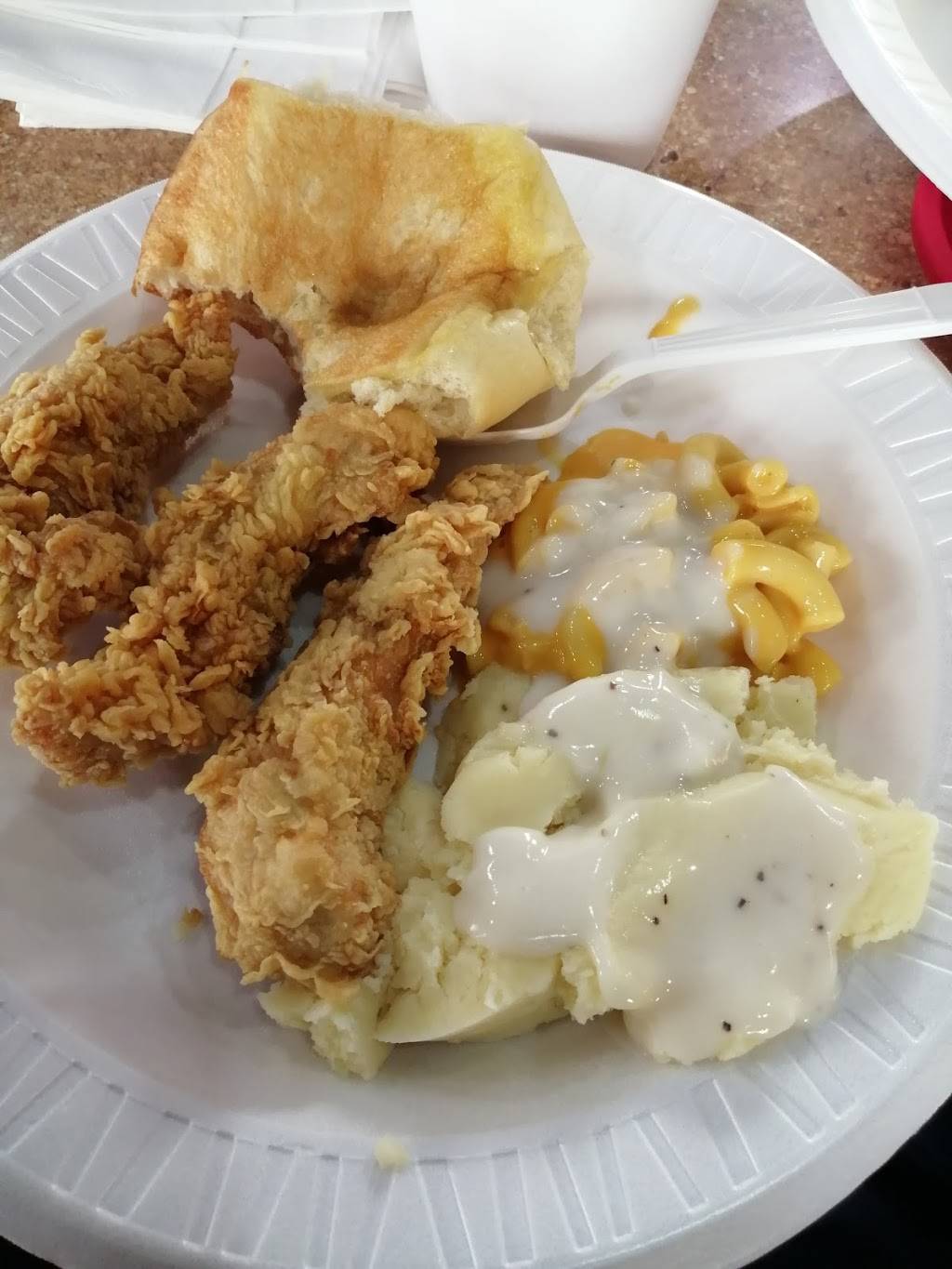 Chicken Express | restaurant | 2211 Railroad Ave, Cisco, TX 76437, USA | 2544423333 OR +1 254-442-3333