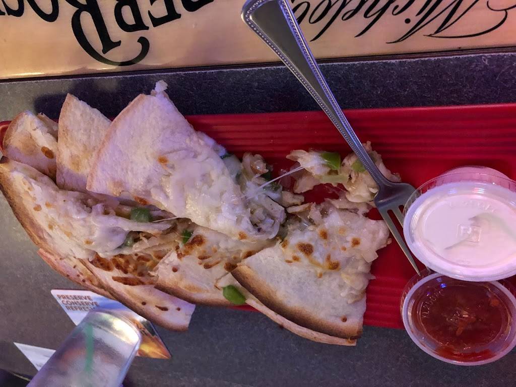 Huntin Shack | restaurant | 724 MN-210, Pillager, MN 56473, USA | 2187469420 OR +1 218-746-9420