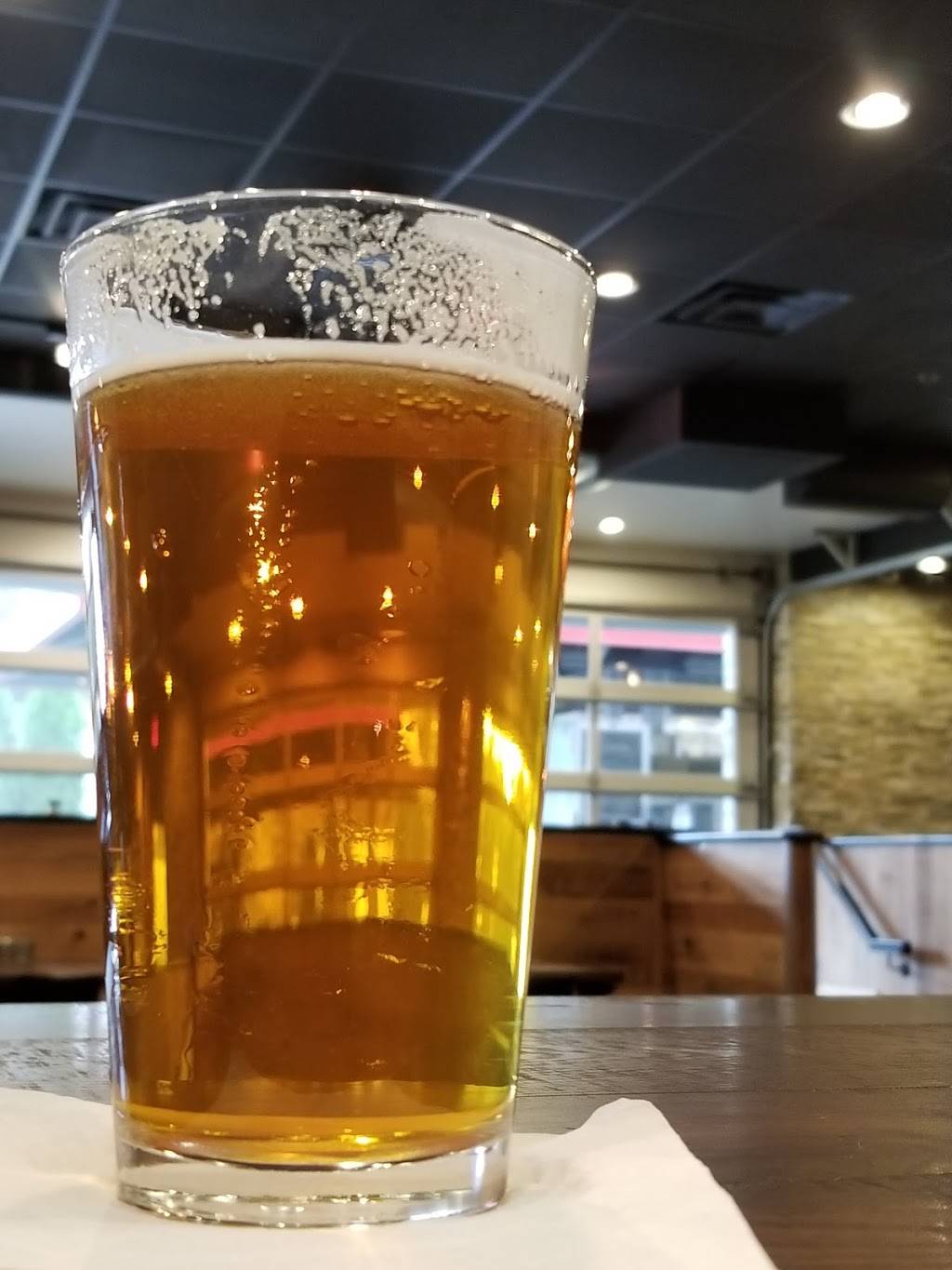 Shortys Back 40 | restaurant | 5215 Monroe St, Toledo, OH 43623, USA | 4197247901 OR +1 419-724-7901