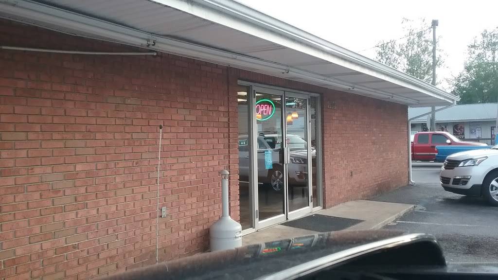 Subway | restaurant | 700 Broad St, Elizabethton, TN 37643, USA | 4235423348 OR +1 423-542-3348