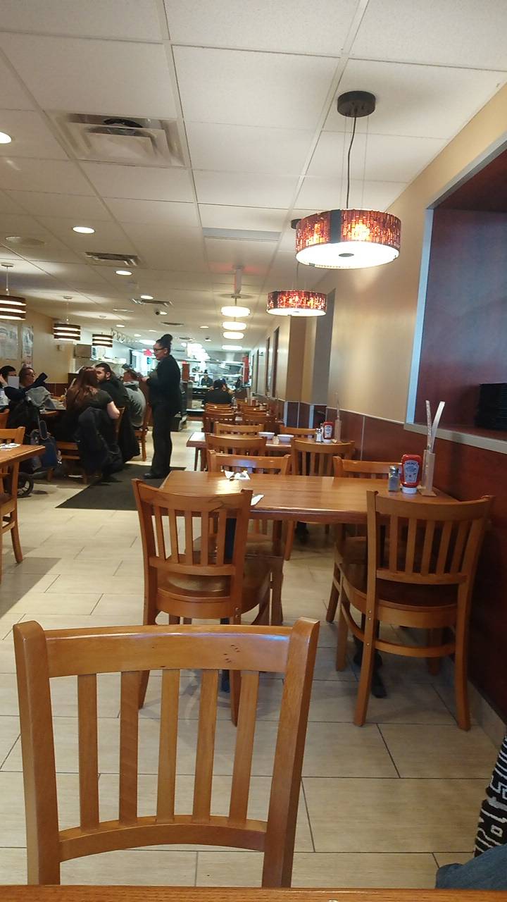 P&M Restaurant | restaurant | 1946 Weston Rd, York, ON M9N 1W2, Canada | 4162413838 OR +1 416-241-3838