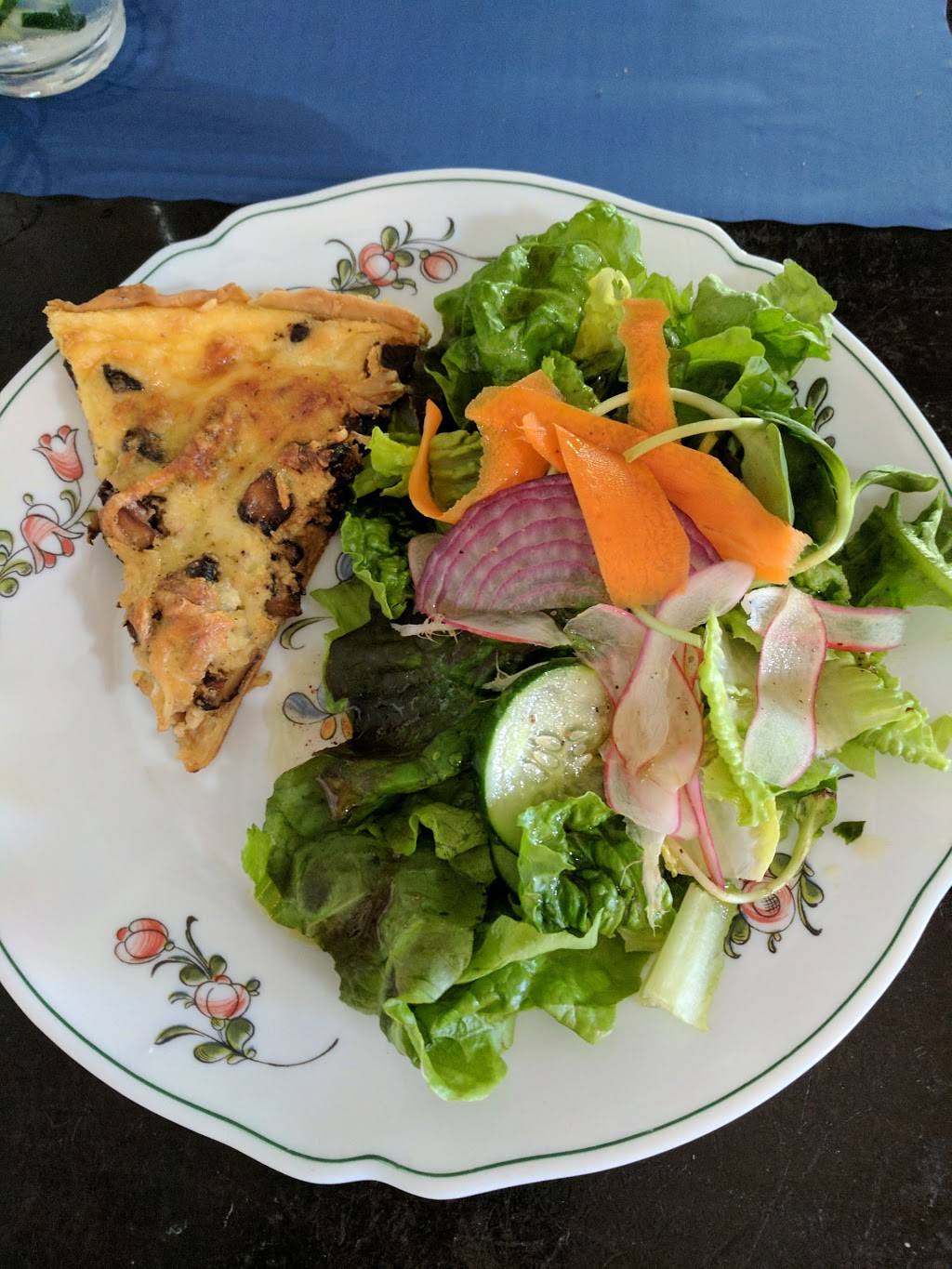 Bloodroot | restaurant | 85 Ferris St, Bridgeport, CT 06605, USA | 2035769168 OR +1 203-576-9168