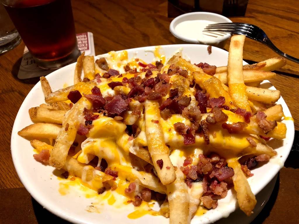 Outback Steakhouse | restaurant | 3417 US-60 E, Barboursville, WV 25504, USA | 3049339750 OR +1 304-933-9750