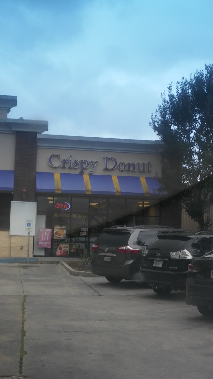 Crispy Donuts | bakery | 2915 Highland Rd, Baton Rouge, LA 70802, USA | 2253793334 OR +1 225-379-3334