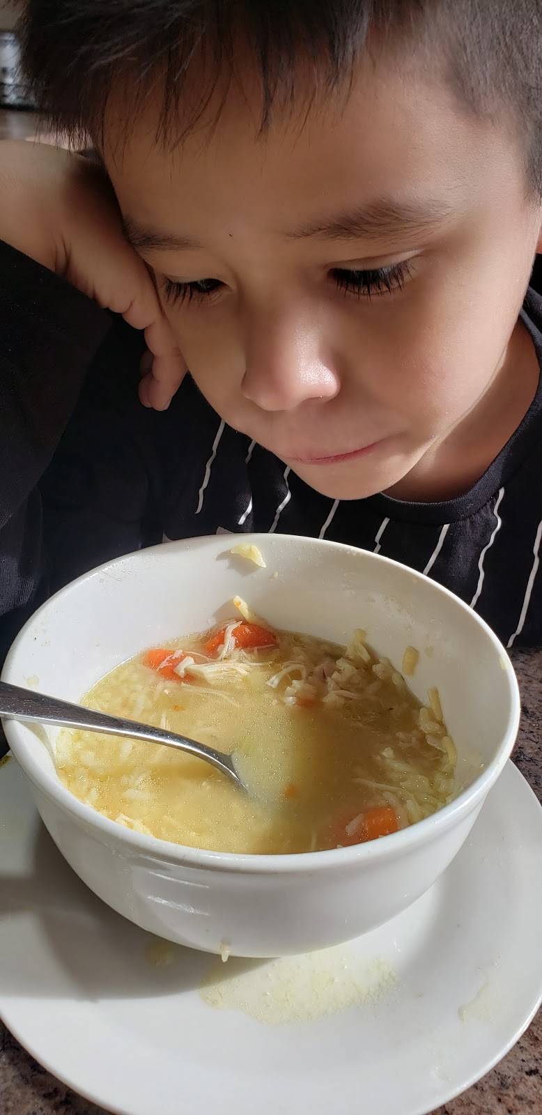 Leos kitchen | restaurant | 7329 West Chester Pike, Upper Darby, PA 19082, USA | 6103523769 OR +1 610-352-3769