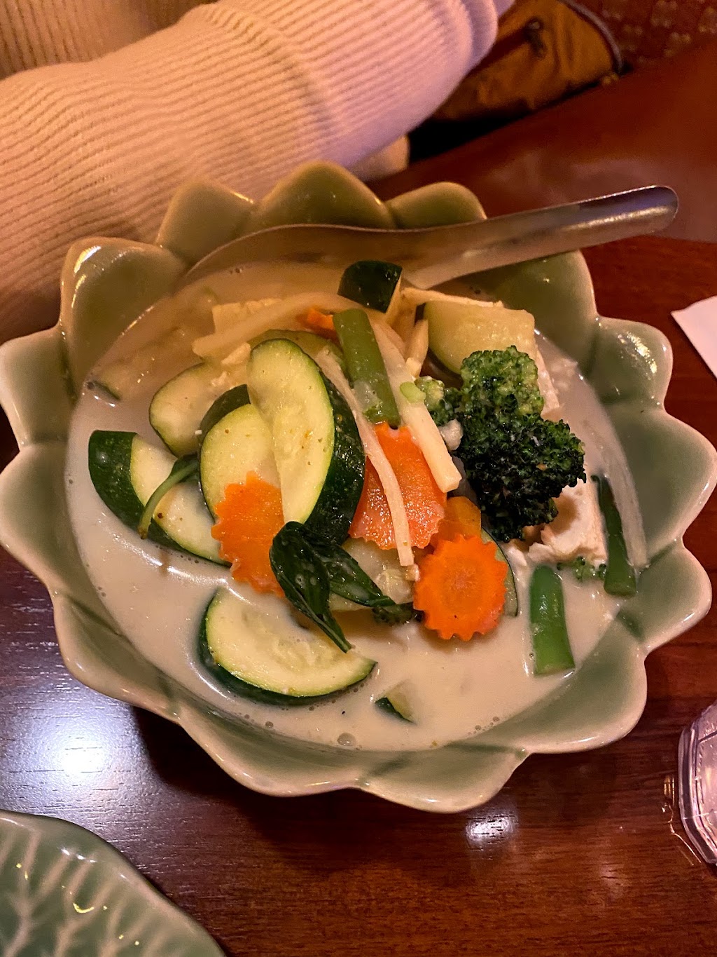 Little Thai Restaurant | restaurant | 4142 Brooklyn Ave NE #105, Seattle, WA 98105, USA | 2065488009 OR +1 206-548-8009