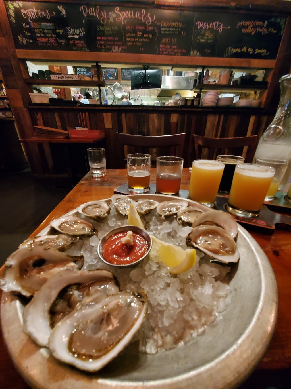 Albany Ale and Oyster | restaurant | 281 New Scotland Ave, Albany, NY 12208, USA | 5184874152 OR +1 518-487-4152