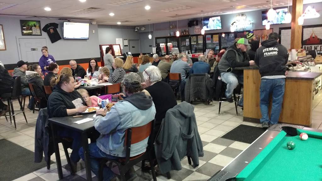 The Bar n Grill | restaurant | 10 E Main St, Racine, MN 55967, USA | 5073783300 OR +1 507-378-3300