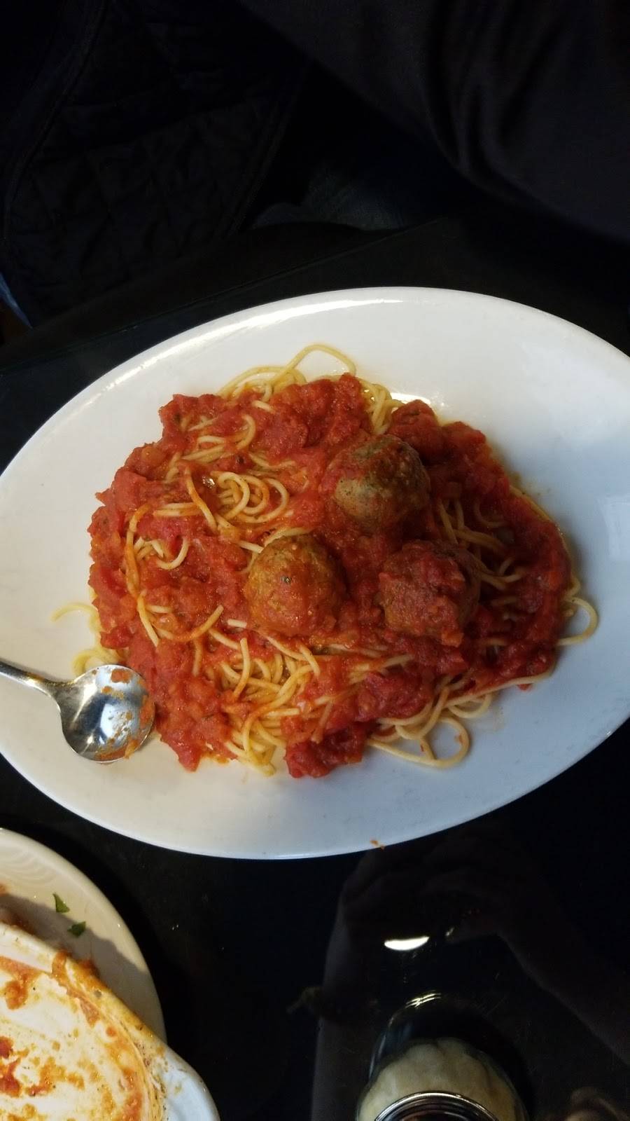 Little Angelos | restaurant | 8000 Bell Oaks Dr, Newburgh, IN 47630, USA | 8128538364 OR +1 812-853-8364