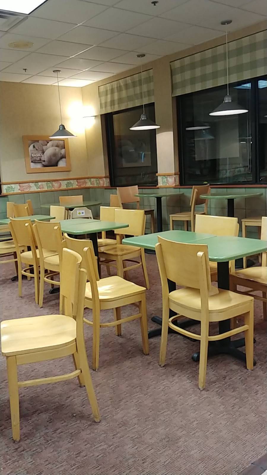 Wendys | restaurant | 1075 Township Line Rd, Phoenixville, PA 19460, USA | 6109179985 OR +1 610-917-9985