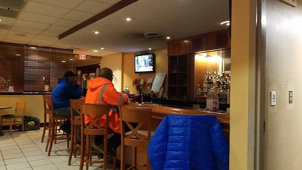 Mr. Ds Bar & Grille | restaurant | 1825 Lorain Blvd, Elyria, OH 44035, USA | 4404349548 OR +1 440-434-9548