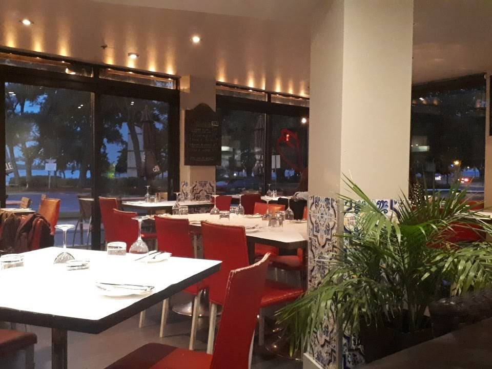 Casa Portugaise | restaurant | 3060 Boulevard Saint-Joseph, Lachine, QC H8S 2P4, Canada | 5146372202 OR +1 514-637-2202